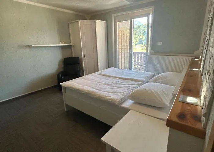 Apartments Ema