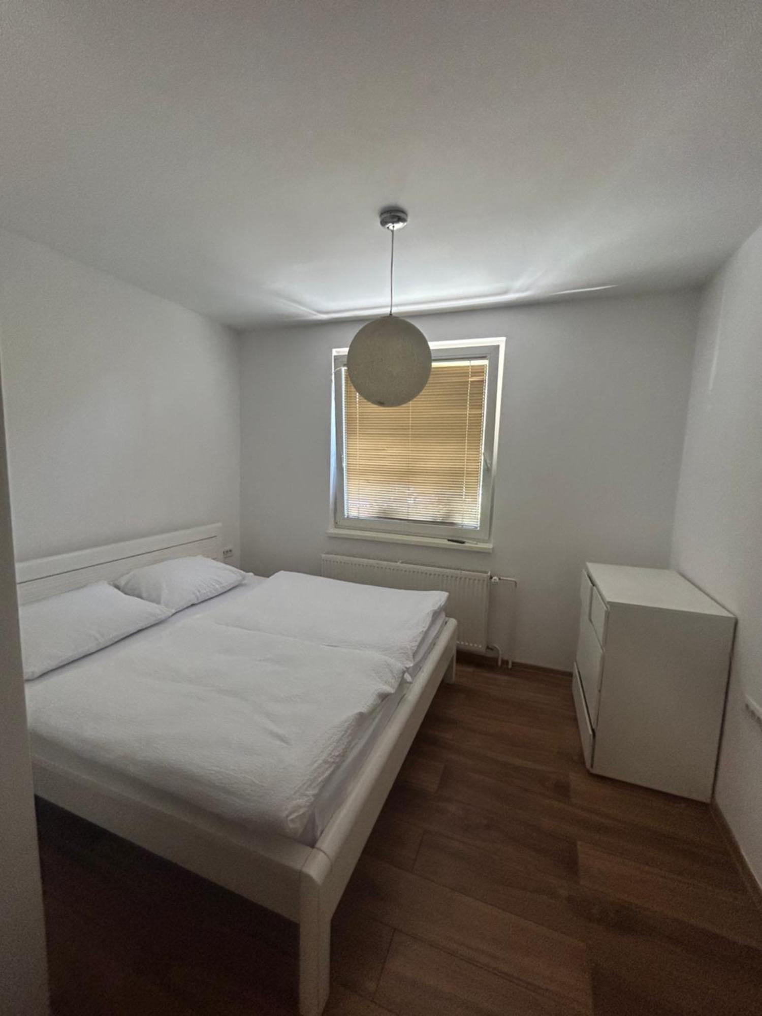 Ema Apartament